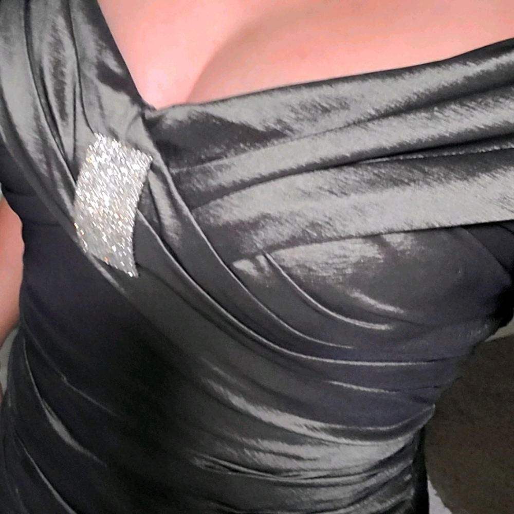 Cachet formal evening cocktail dress